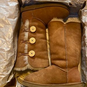 Ugg Bailey button boots